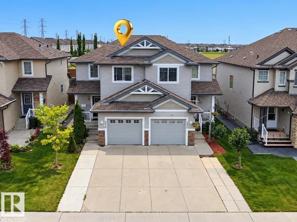 2829 18a Ave NW, Edmonton, AB T6T 0N8