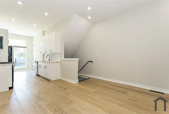 2102 N Percy St #1 — Photo 9
