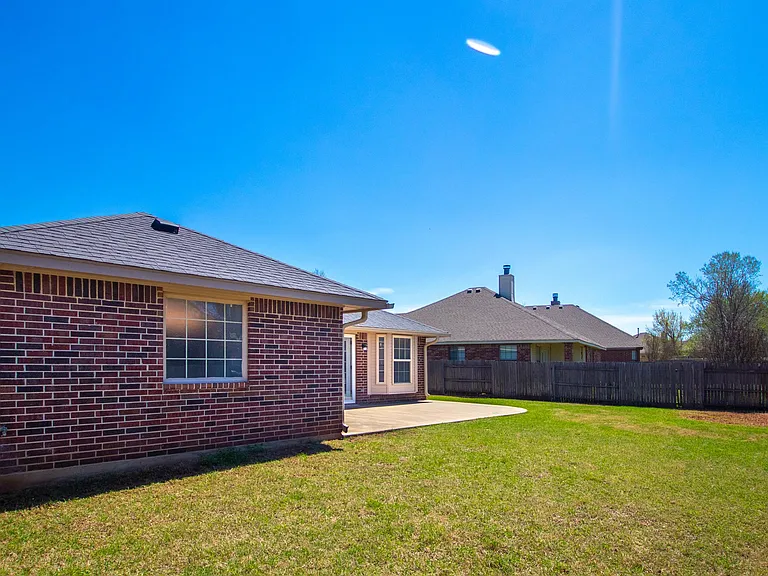 21925 Homesteaders Rd — Photo 30