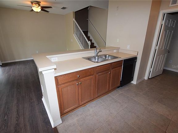 5th image of 2550 Grand Central Pkwy APT 7