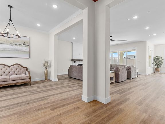 7th image of this home