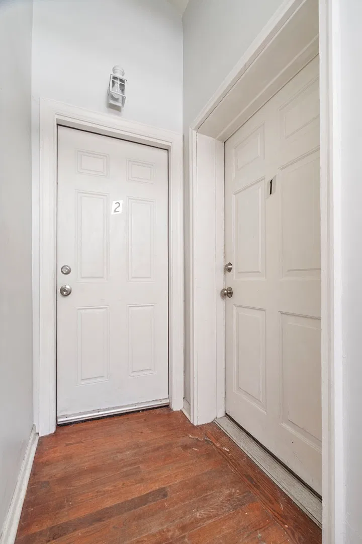 2220 Madison Ave - Apt 1 — Photo 3