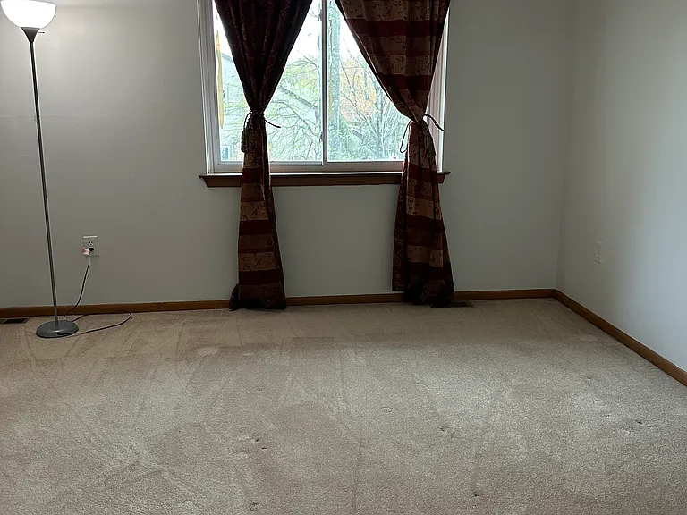 137 Tennyson Dr — Photo 19