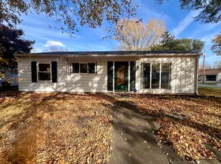 1012 Scottsdale Dr, Champaign, IL