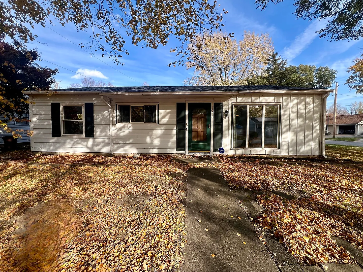 1012 Scottsdale Dr photo 1