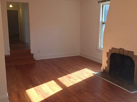 3rd image of 1656 Taylor St APT 02