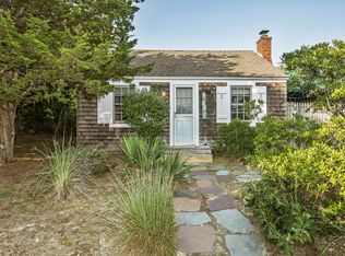 37 Beach Ave, Amagansett, NY 11930