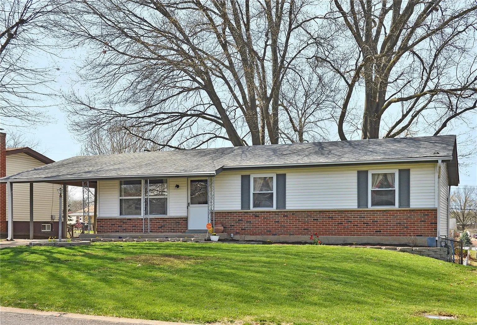 4509 Thicket Dr photo 1