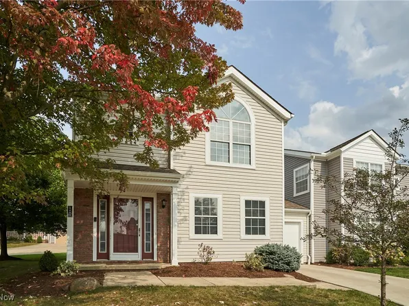 8605 Strawbridge Cir, Macedonia, OH 44056