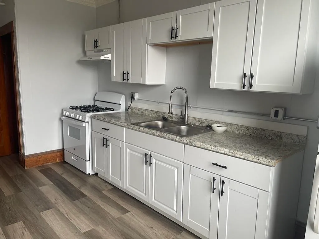 1 bed, 1.0 bath, 900 sqft, $1,500 — Photo 1