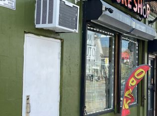 852 Newport Ave, Pawtucket, RI 02861