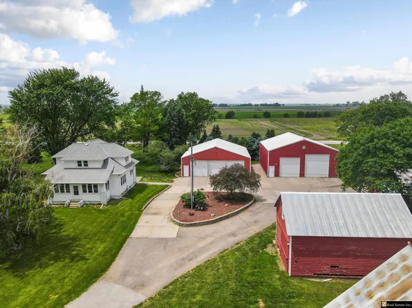 27110 Rainwood Rd, Valley, NE 68064