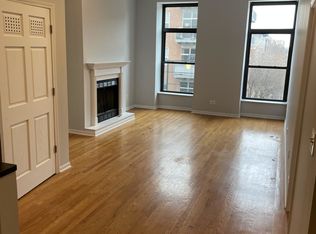 1131 W Madison St APT 3F, Chicago, IL 60607