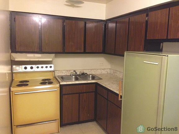 3rd image of 4131 Free Pike APT 4