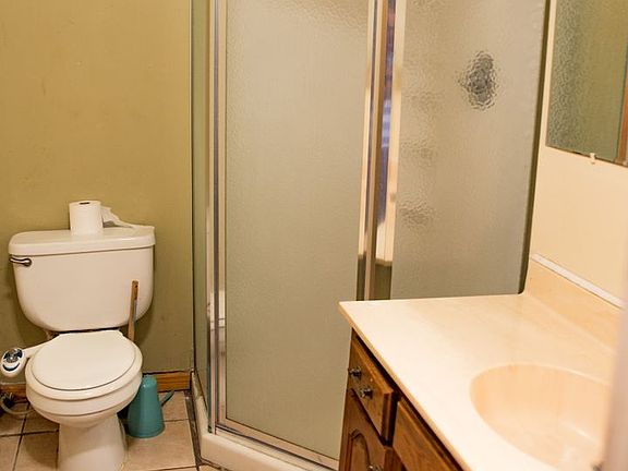 3rd image of 417 11th Ave SE #5/6