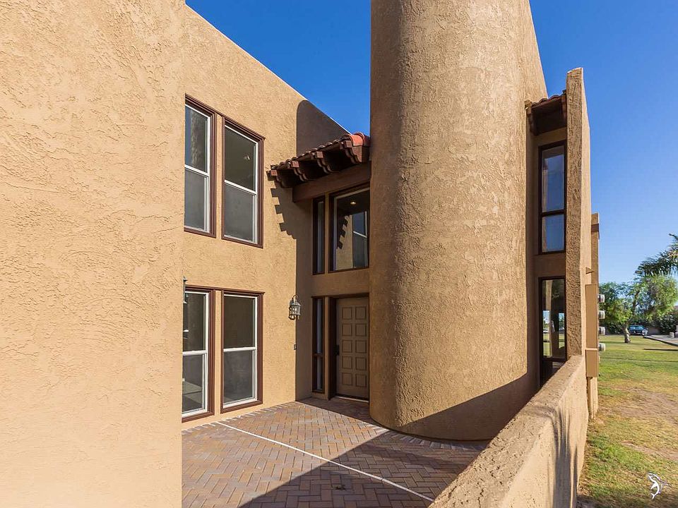 1st image of 800 E Country Club Dr Unit 32