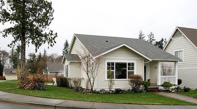 Quality Craftsman Home in Lovely Quiet Neighborhood