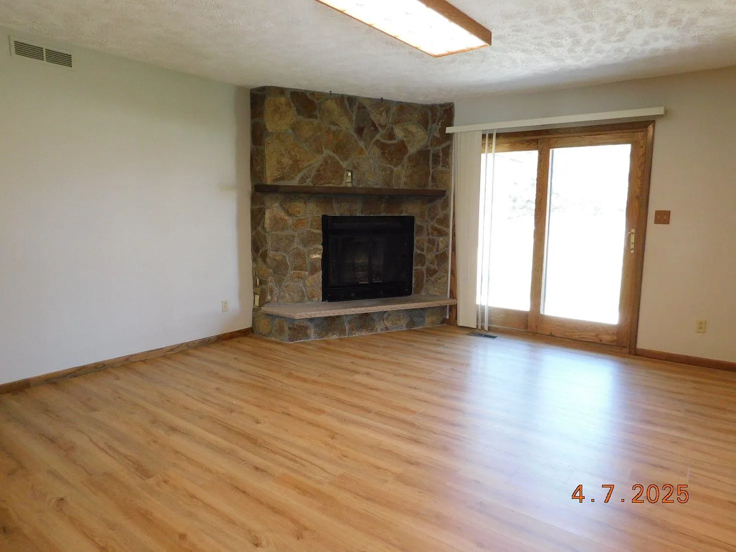 3 bed, 1567 sqft, $1,550 — Photo 4