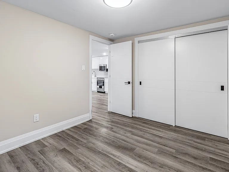 505 Churchill Ave N #5 — Photo 12