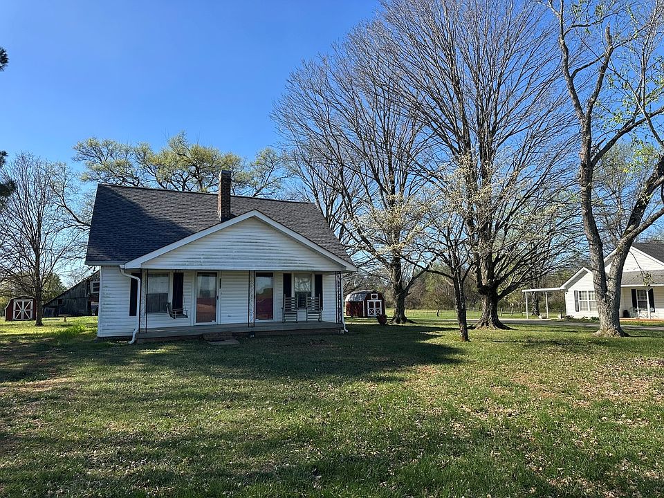 1st image of 3266 Bradyville Pike