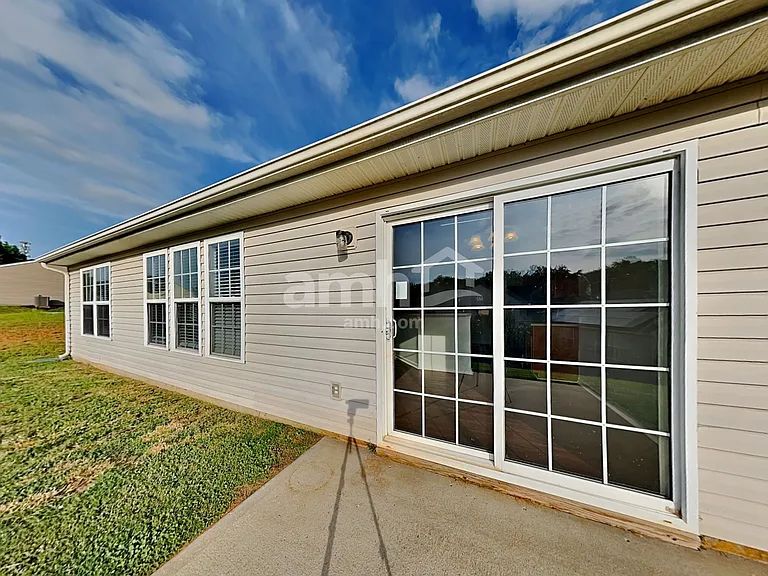 218 Bellport Dr — Photo 19