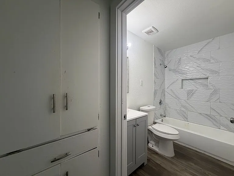 4942 Anthony St — Photo 12