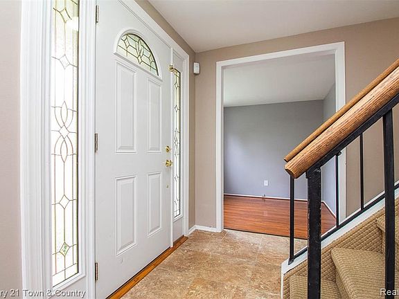3rd image of 1474 Brentwood Dr #544