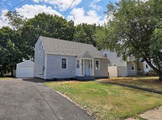 405 Ruth St, Bridgeport, CT 06606