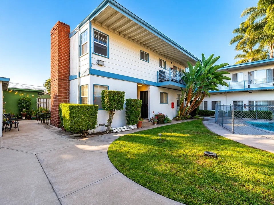 7001 Orange Ave