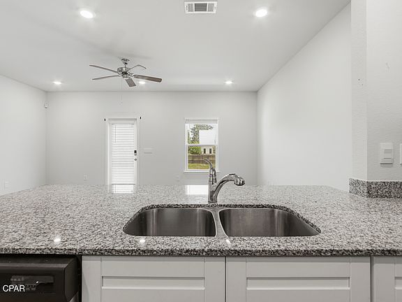 4th image of 1749 Jakes Dr