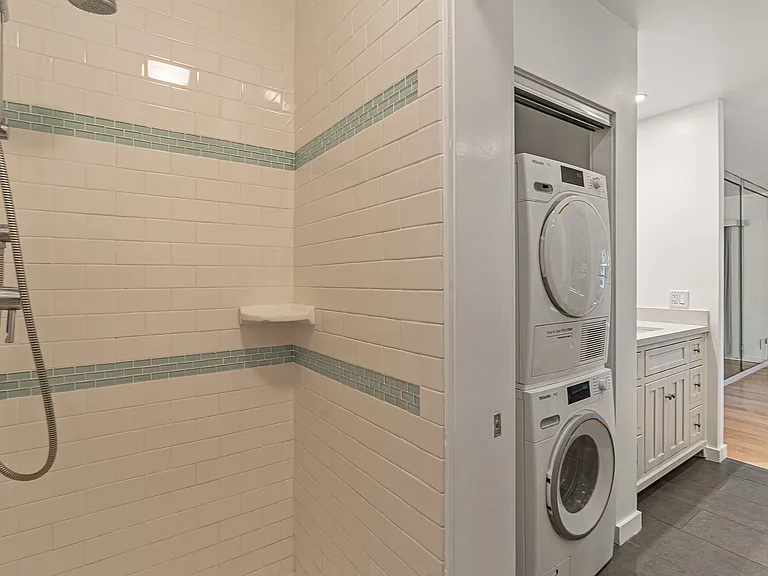 9005 Cynthia St #119 — Photo 18