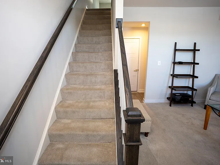 9926 New Pointe Dr — Photo 5