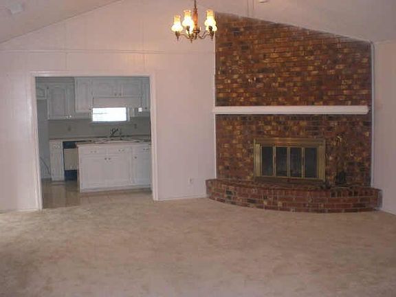 3rd image of 218 Kingsbridge Dr