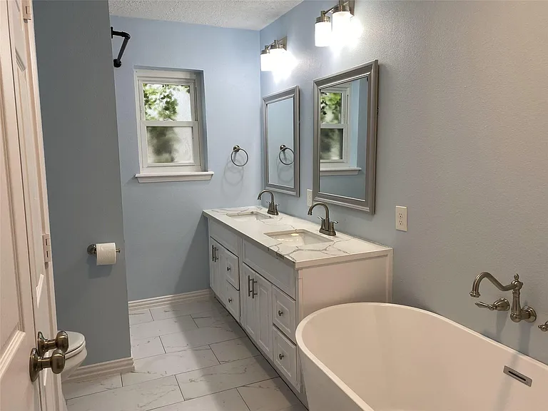 511 Rosewood Dr — Photo 14
