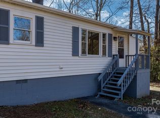 4045 Smokey Creek Rd, Lenoir, NC 28645