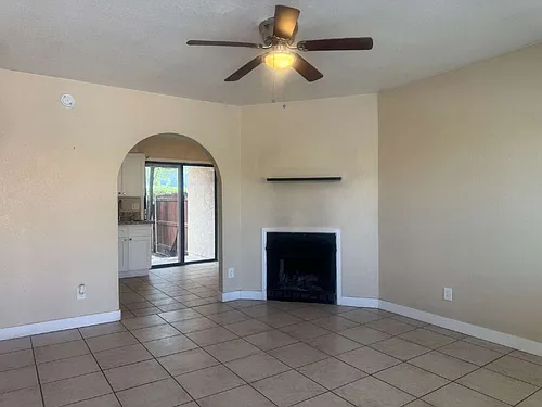 3525 E Flower St #9 Photo 1