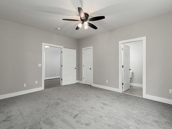 5th image of 2209 Harper St