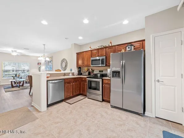 8127 SUMMER PALM Court, Jacksonville, FL 32256