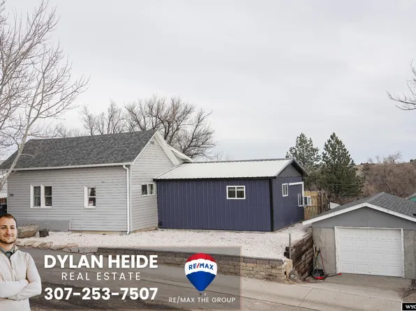 710 S 5th St, Glenrock, WY 82637