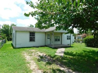 204 W Parsons St, Manor, TX 78653