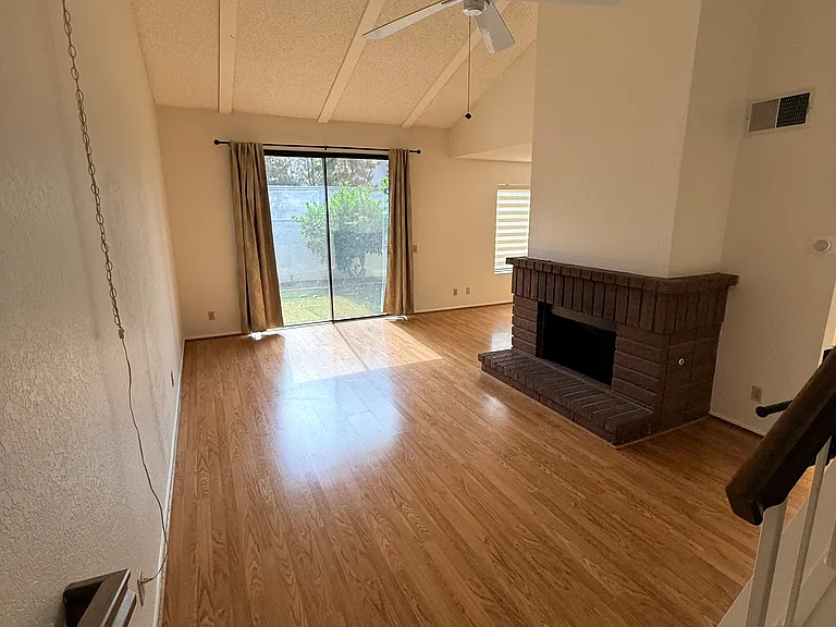 1016 Whitewater Dr — Photo 5