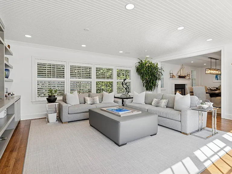 Mecox Bay Ln — Photo 12