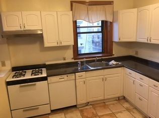 369 Centre St APT 2W, Boston, MA 02130