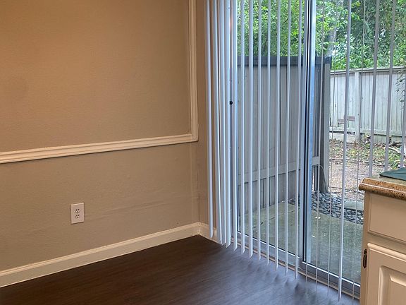 3rd image of 1302 E Broadway St #115