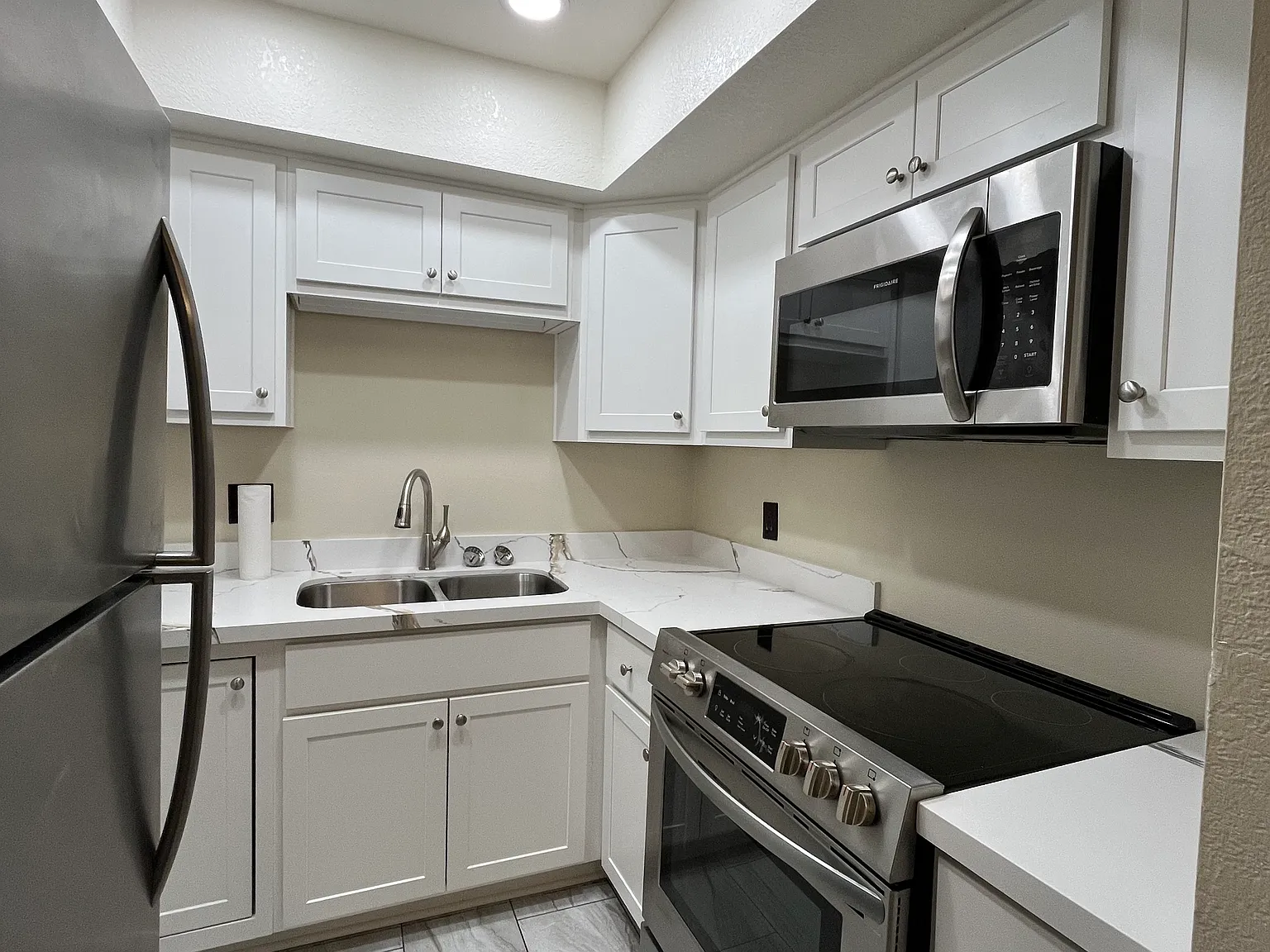 2 bed, 840 sqft, $1,195 — Photo 2