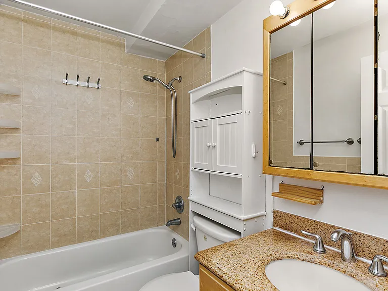 522 E Spruce Dr #1B — Photo 11