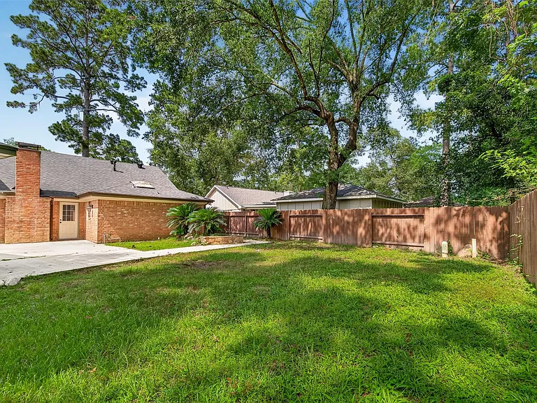 1834 Shadow Rock Dr — Photo 40