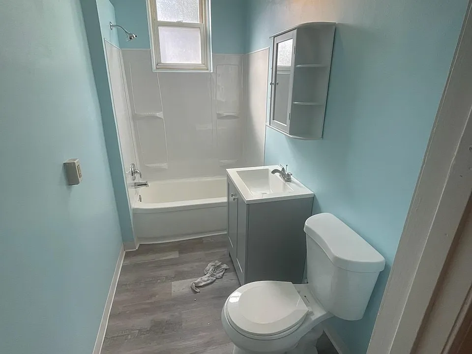 409 W C St #409