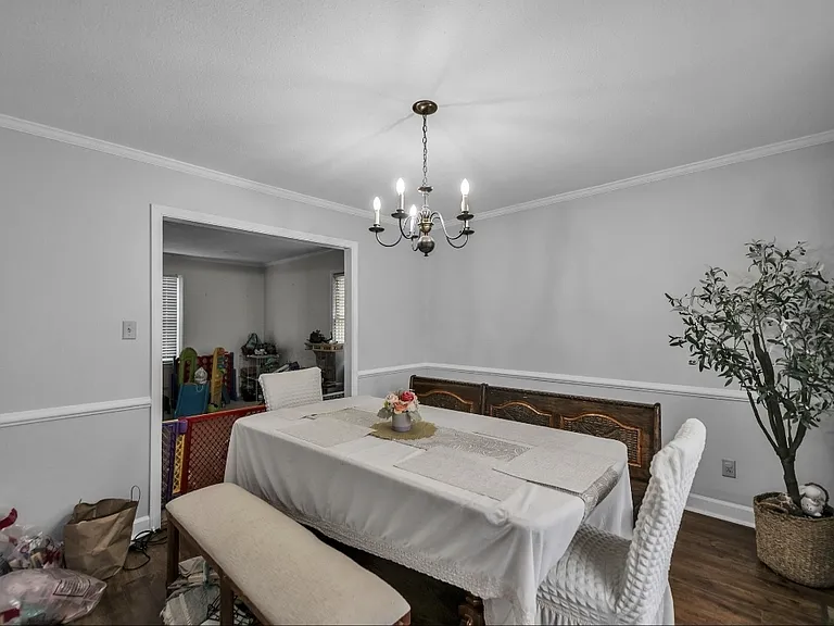 4760 Marlborough Dr — Photo 26
