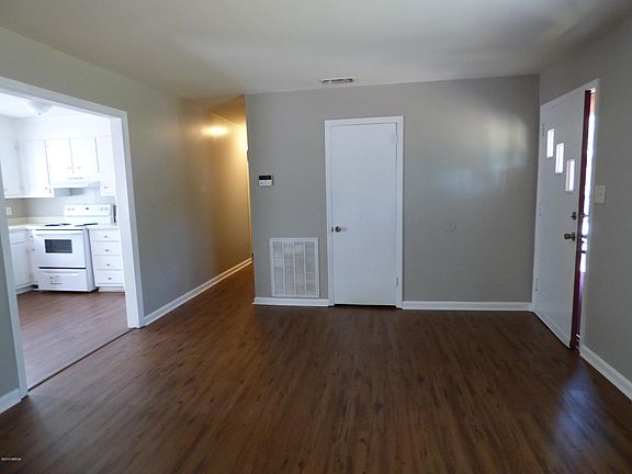 4th image of 4177 Briarwood Dr